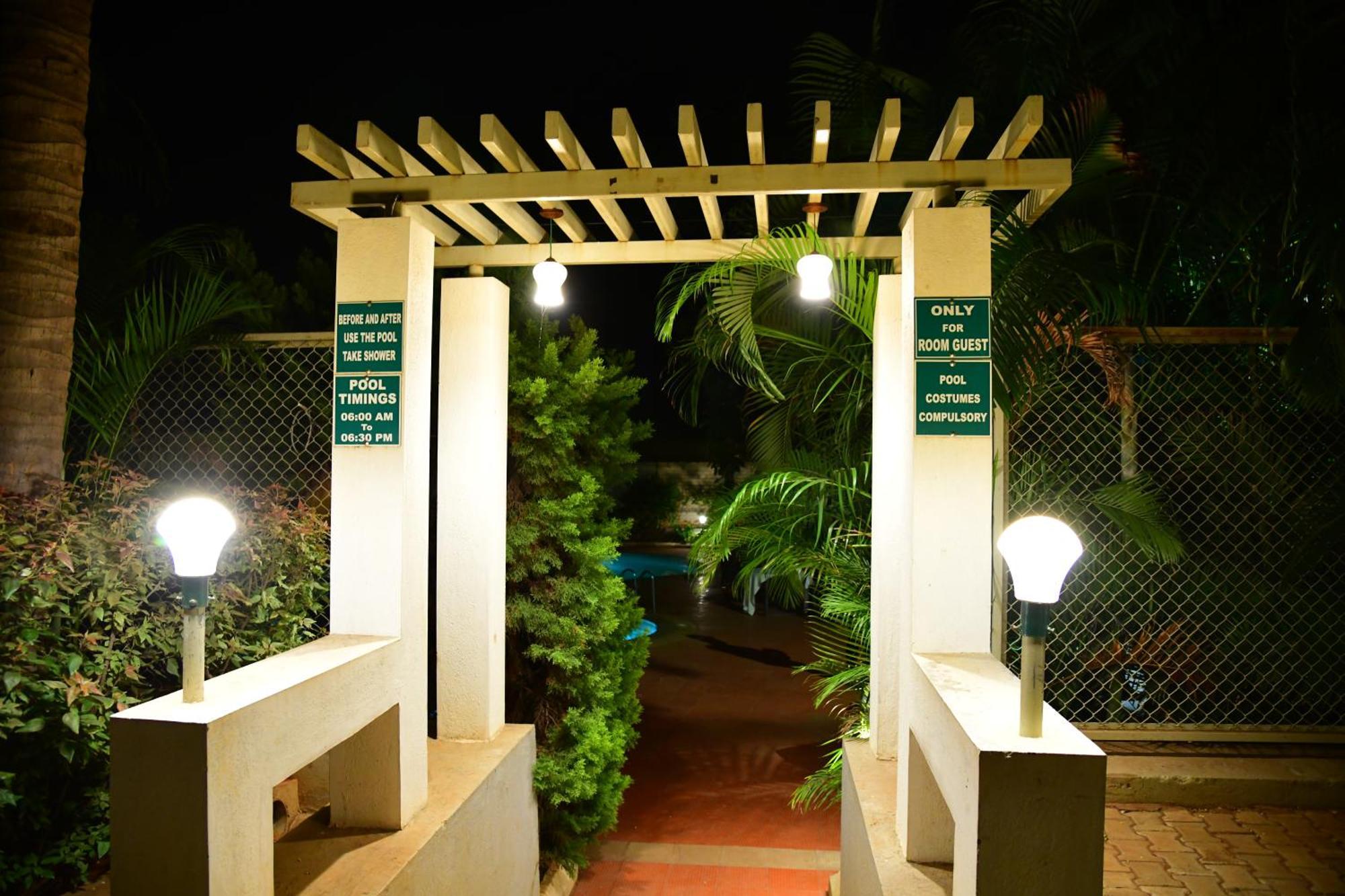 Nijaguna Resorts Chamrajnagar Exterior foto