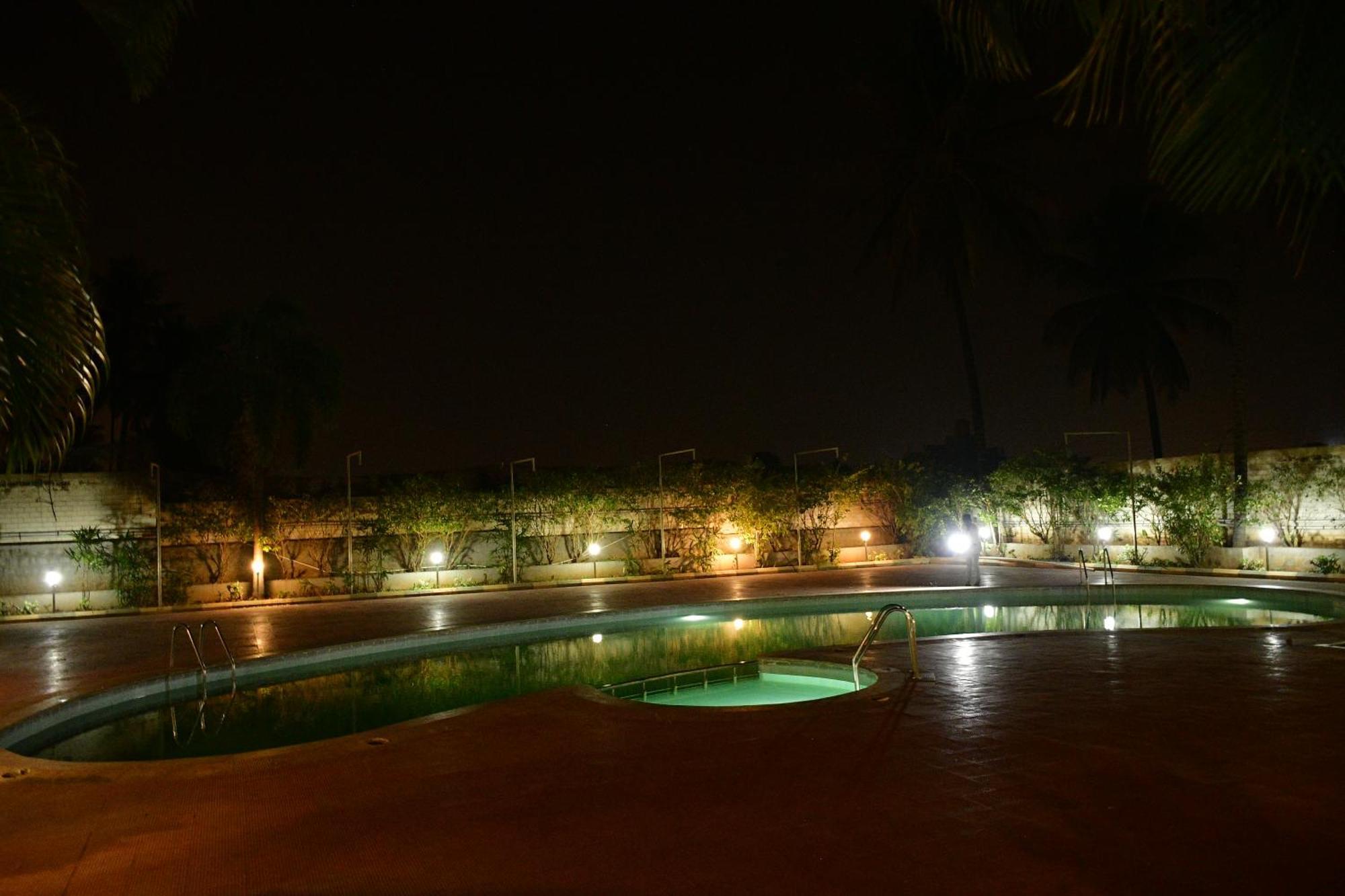 Nijaguna Resorts Chamrajnagar Exterior foto